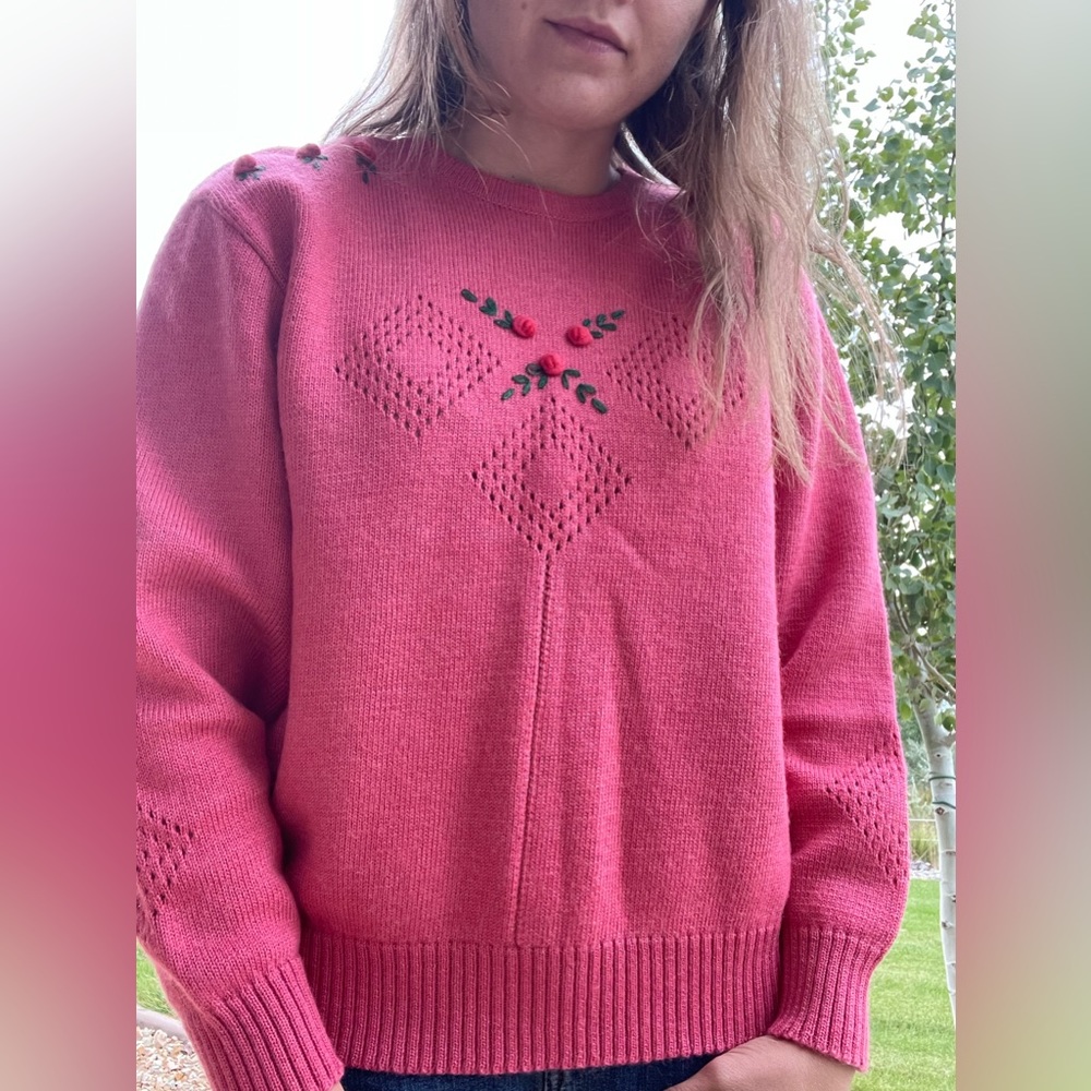 knit pink rose sweater